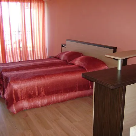 Mak Complex בית הארחה 3*