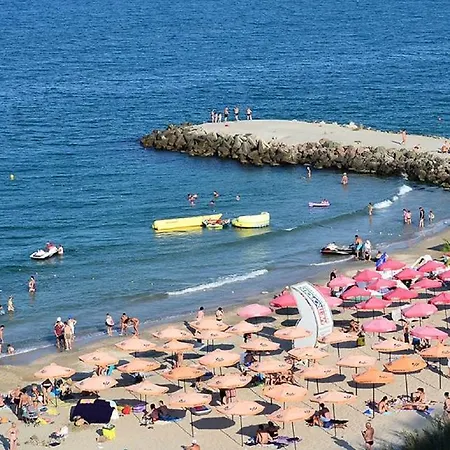 Mak Complex בית הארחה 3*